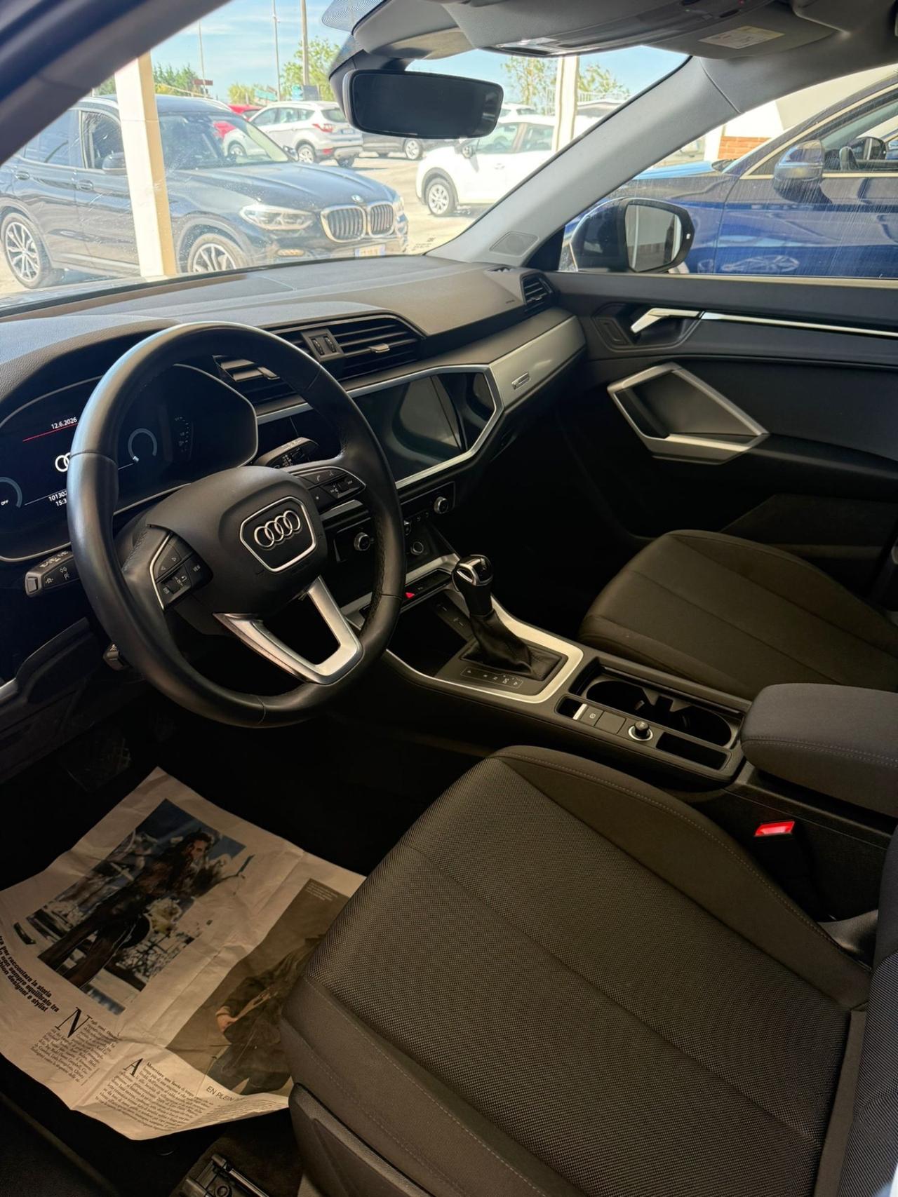Audi Q3 35 TDI S tronic Business