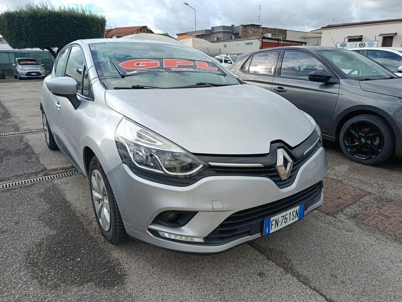 Renault Clio 1.2 Gpl di serie 90CV 5 porte Business