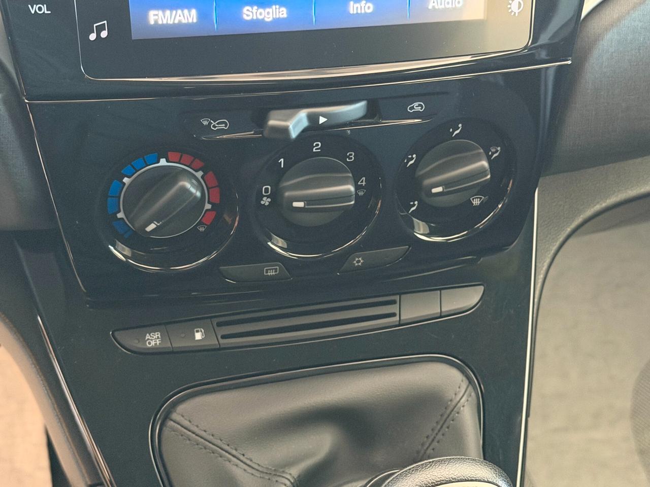Lancia Ypsilon 1.2 69 cv. EcoChic GOLD (Imp. GPL)