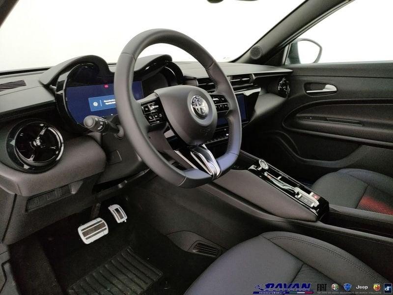 Alfa Romeo Junior Hybrid 145cv TECHNO Speciale