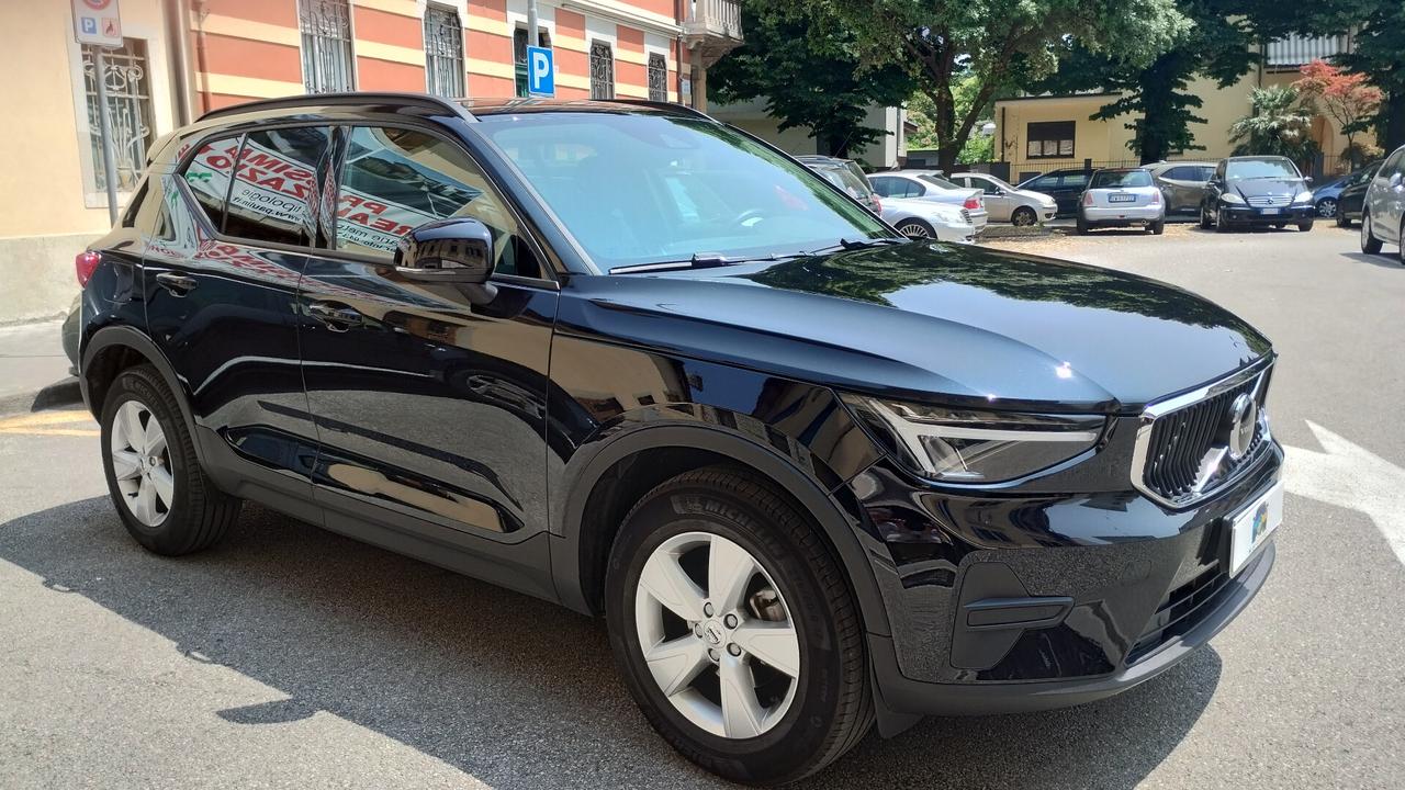 Volvo XC40 T2 automatico Essential