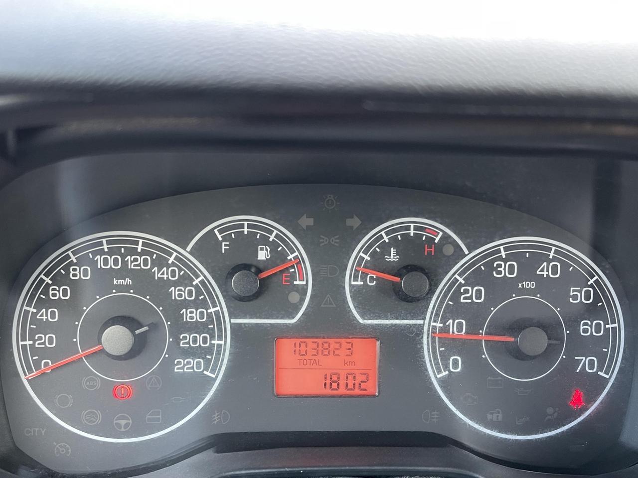 Fiat Punto 1.2 Benzina 69CV E5 Neo - 2013