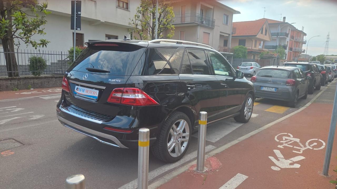 Mercedes-benz ML 250 350 BlueTEC 4Matic Sport