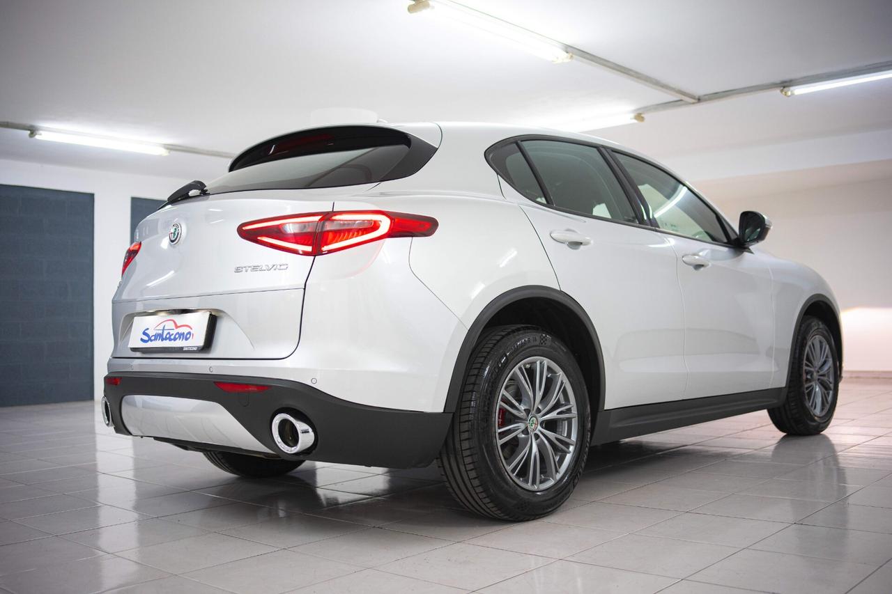 Alfa Romeo Stelvio 2.2 Turbodiesel 190 CV AT8 Q4 Super