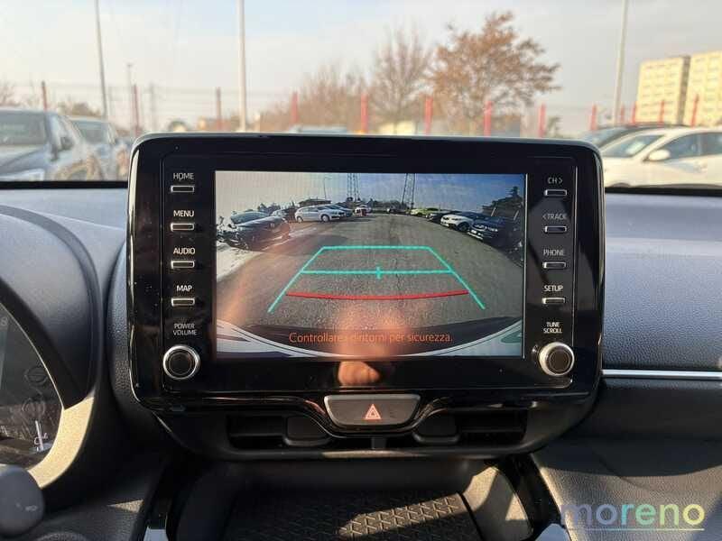 Toyota Yaris Cross 1.5h Business fwd 116 CV e-cvt