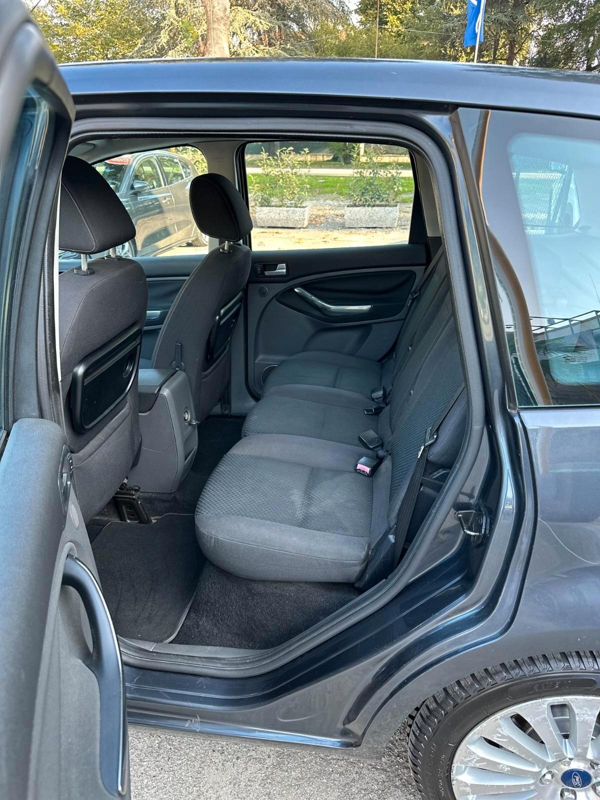 Ford C-Max 1.6 TDCi (110CV) Titanium