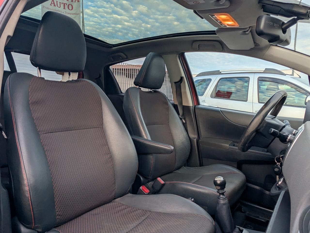 Toyota Yaris 1.3 5 porte Lounge