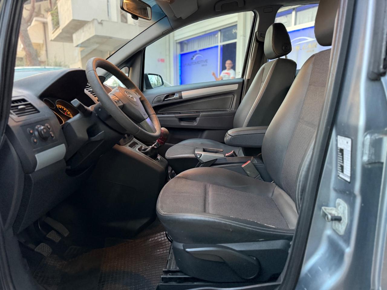 Opel Zafira 1.6 16V ecoM 94CV Cosmo