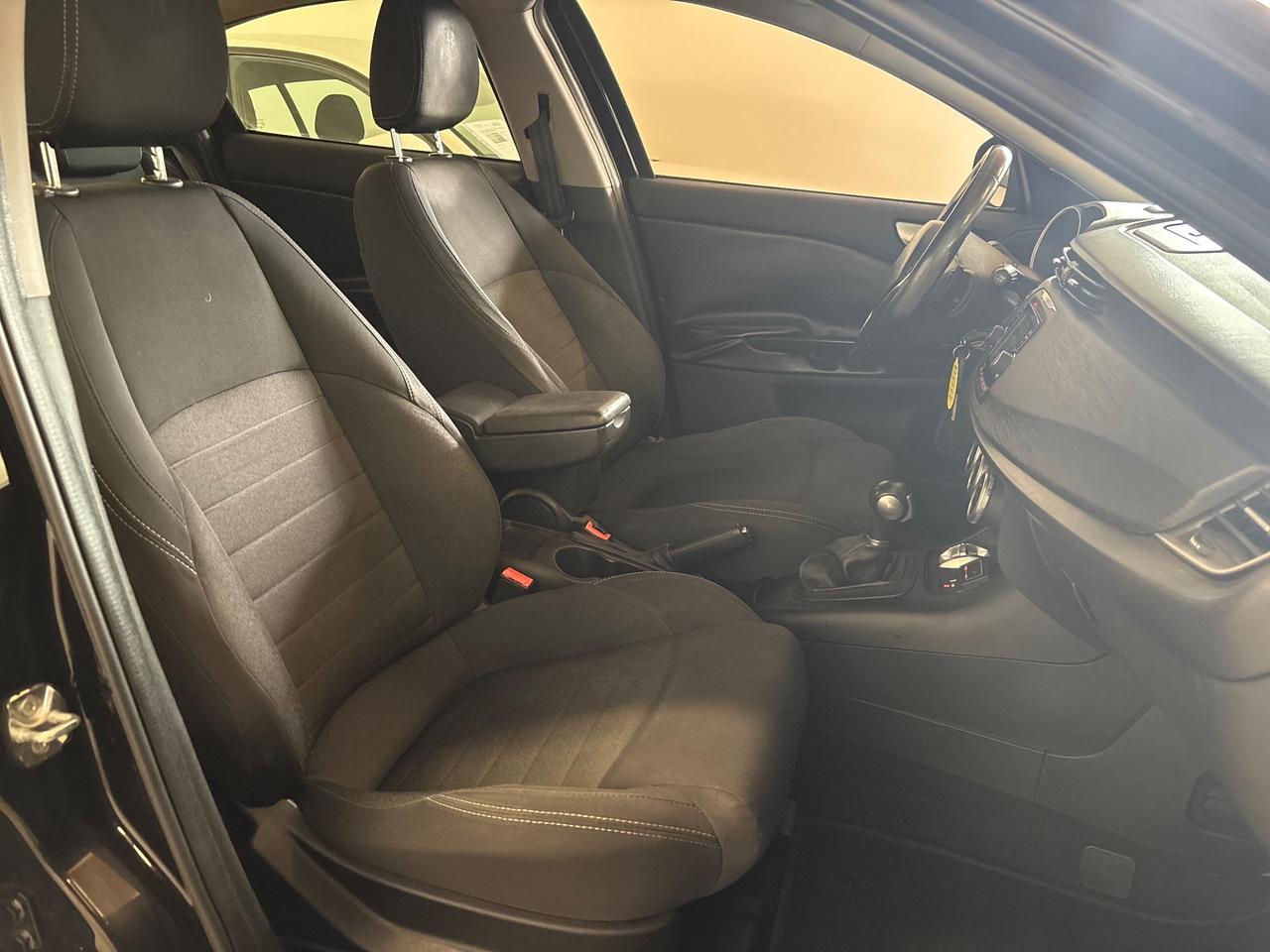 Alfa Romeo Giulietta 1.6 JTDm AUT. |OK NEOPATENTATI |