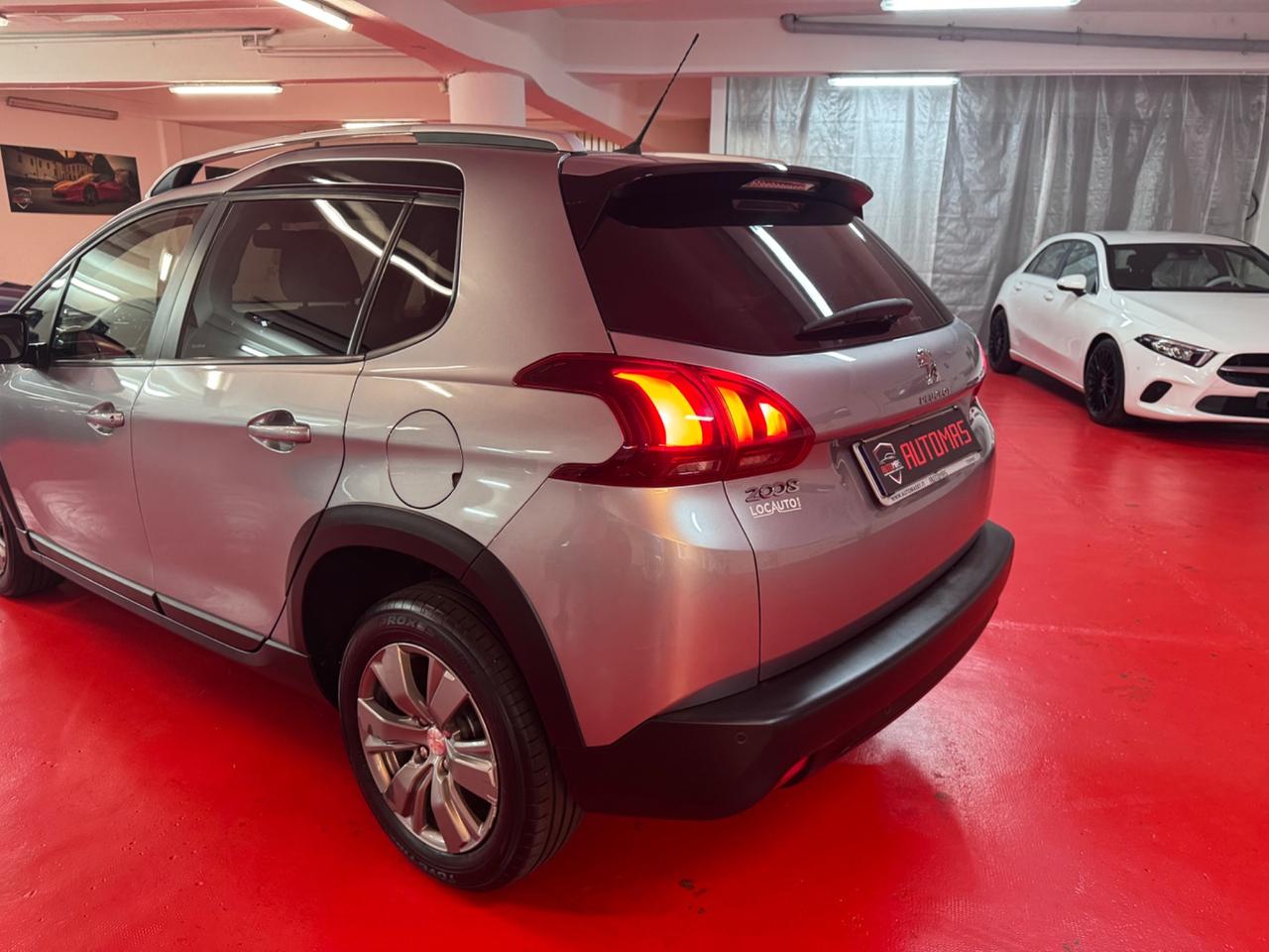 Peugeot 2008 BlueHDi 100 S&S Signature