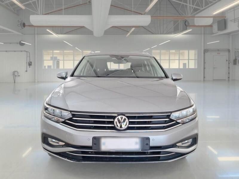 Volkswagen Passat Variant 1.6 TDI SCR DSG Business BMT