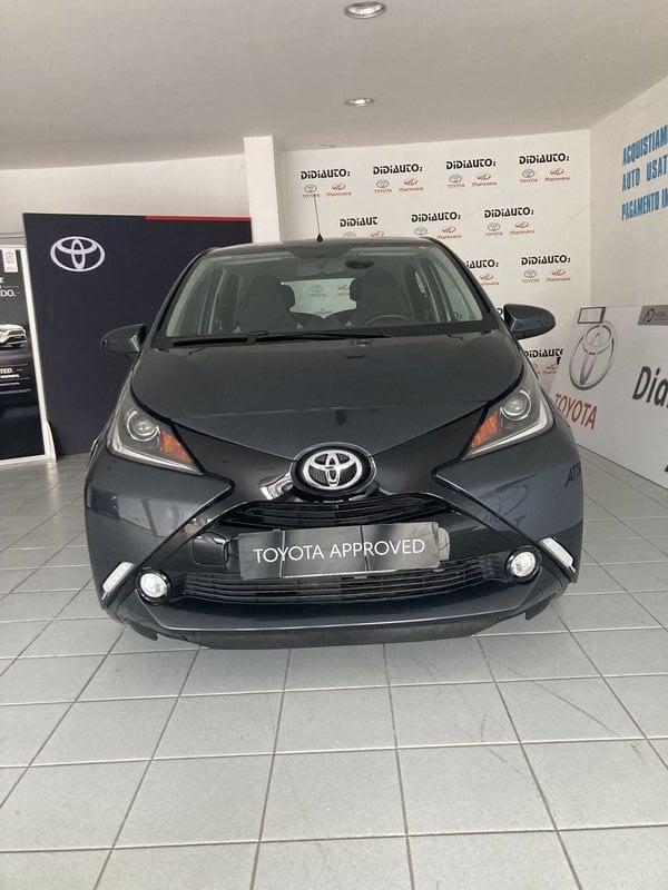 Toyota Aygo 1.0 VVT-i 69 CV 5 porte x-play MMT