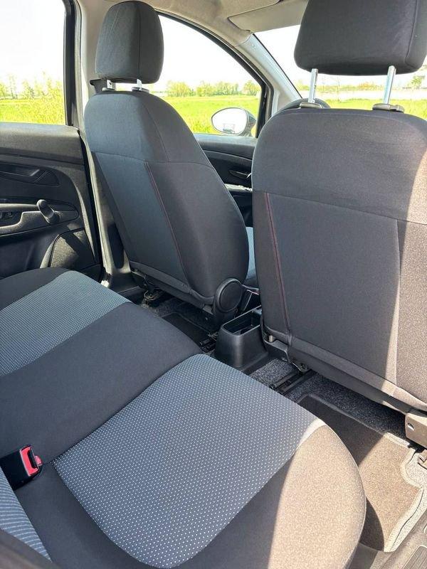 FIAT Punto NEOP. 1.4 8V 5 porte Natural Power Street