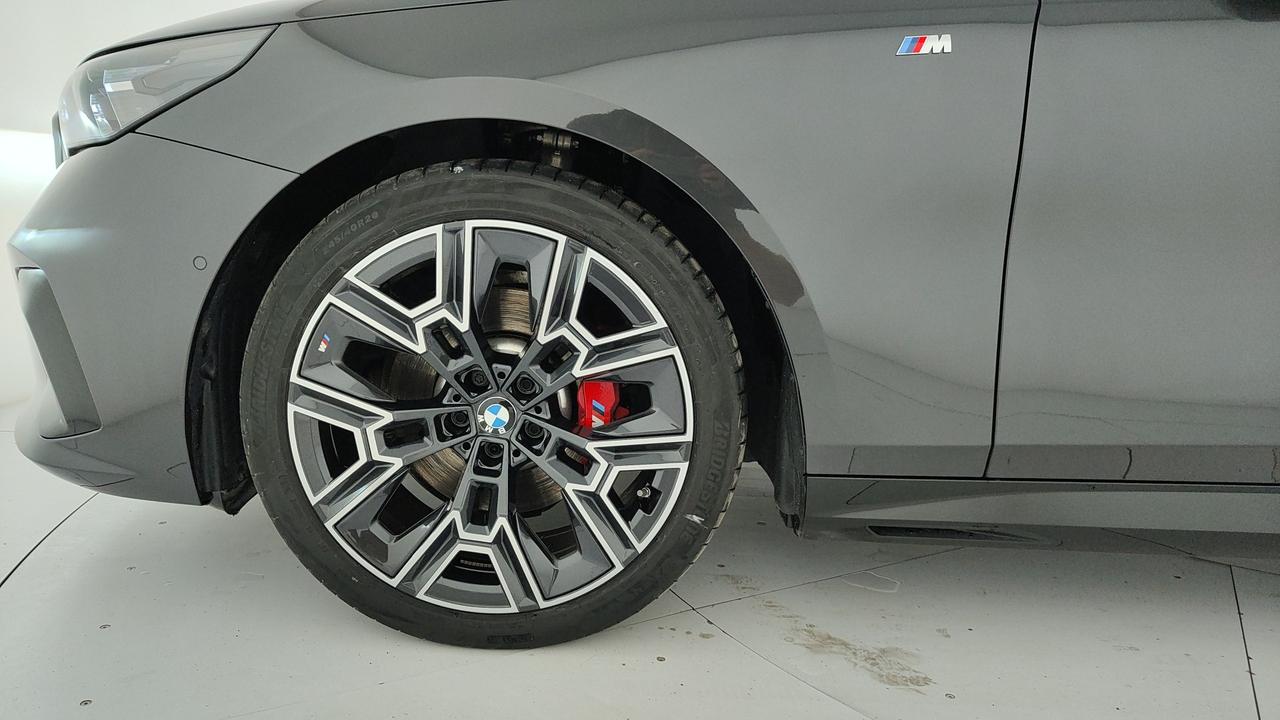 BMW Serie 5 G61 2024 Touring - 520d Touring 48V xdrive MSport Pro auto