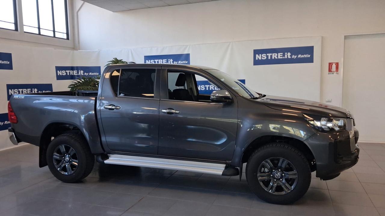 Toyota Hilux 2.4 D-4D A/T 4WD 4 porte Double Cab Lounge Iva esclusa