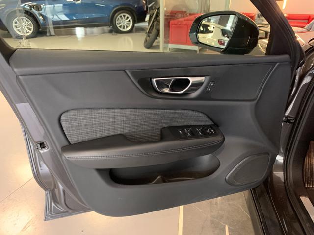 VOLVO V60 Cross Country B4 (d) AWD automatico Ultimate