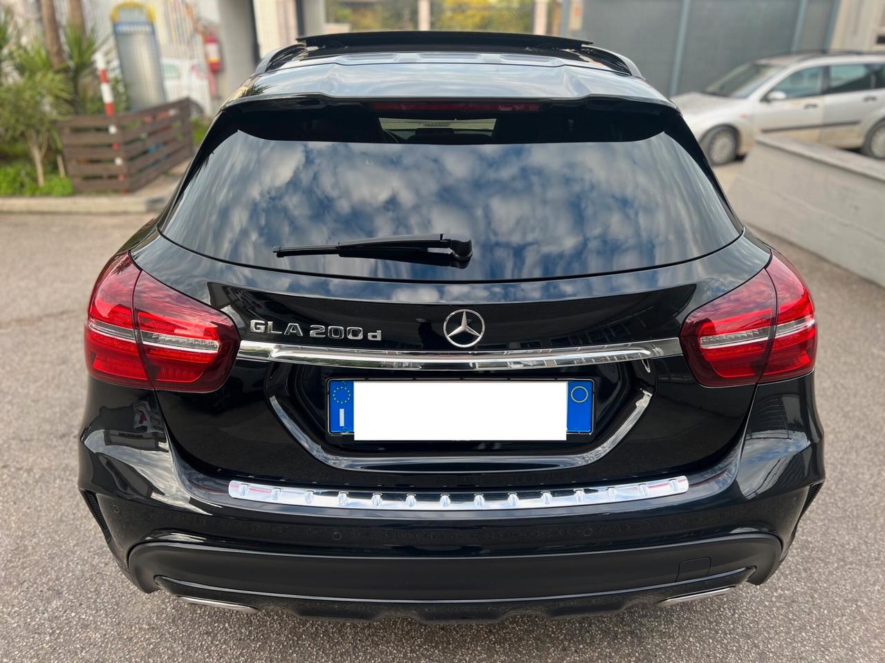 Mercedes-benz GLA 200 d Premium AMG NIGHT EDITION auto LED/TETTO/19;