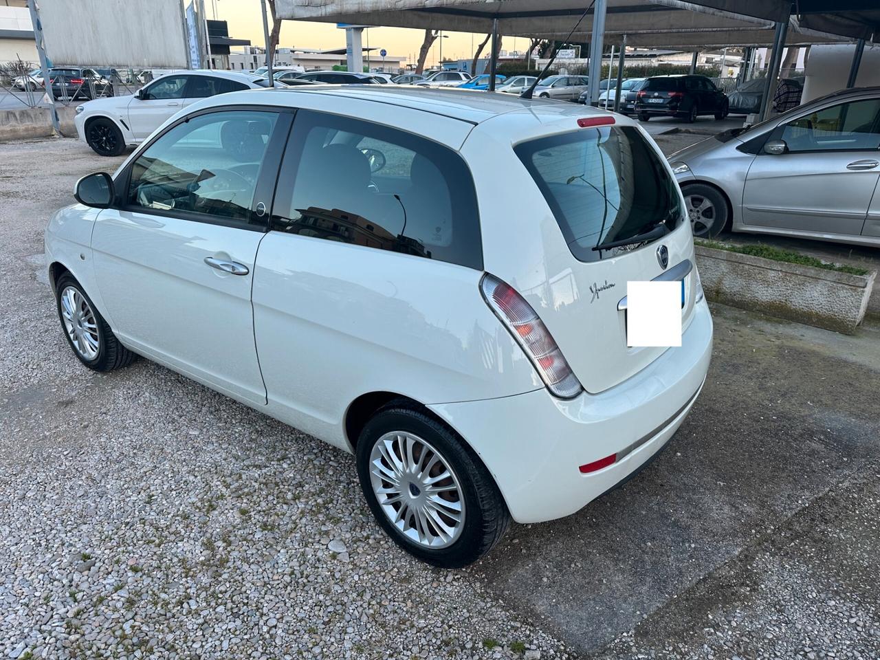 Lancia Ypsilon 1.4 Platino Ecochic GPL