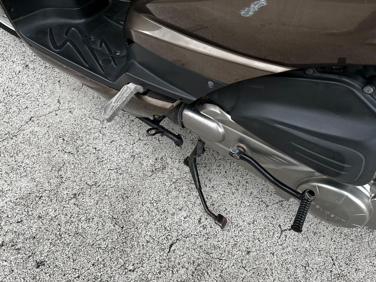 Peugeot Tweet 150cc BAULETTO TAGLIANDO APPENA FATTO