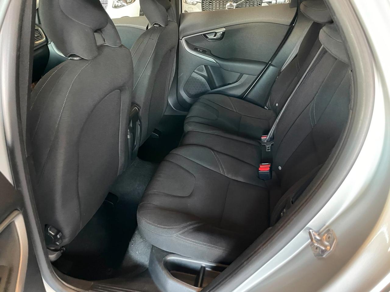 Volvo V40 D2 Business
