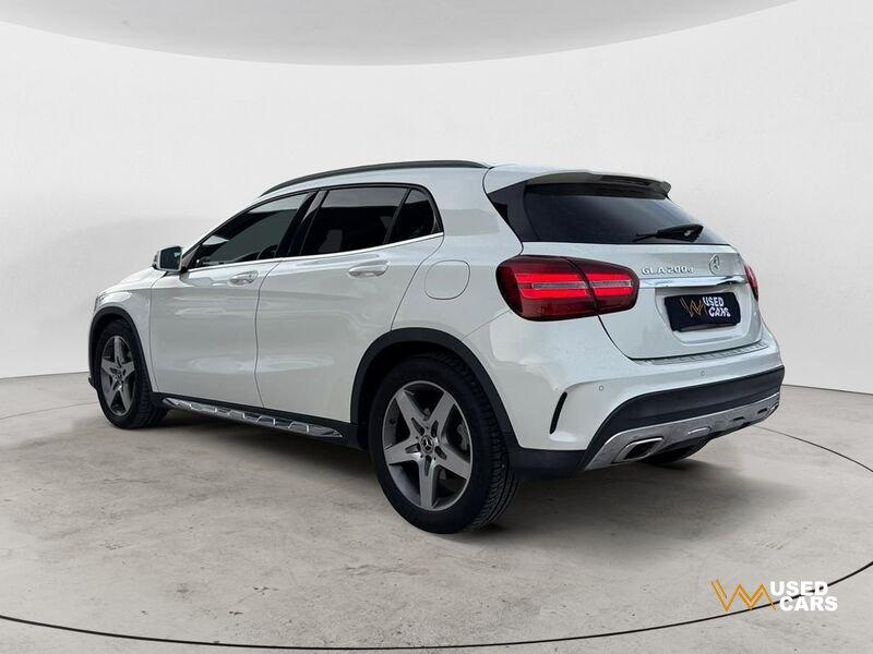 Mercedes-Benz GLA GLA 200 d Automatic Premium