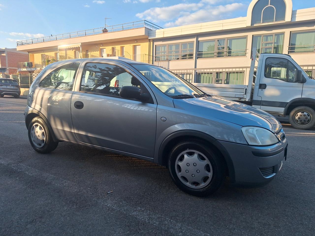Opel Corsa 1.0i 12V cat 5 porte Club