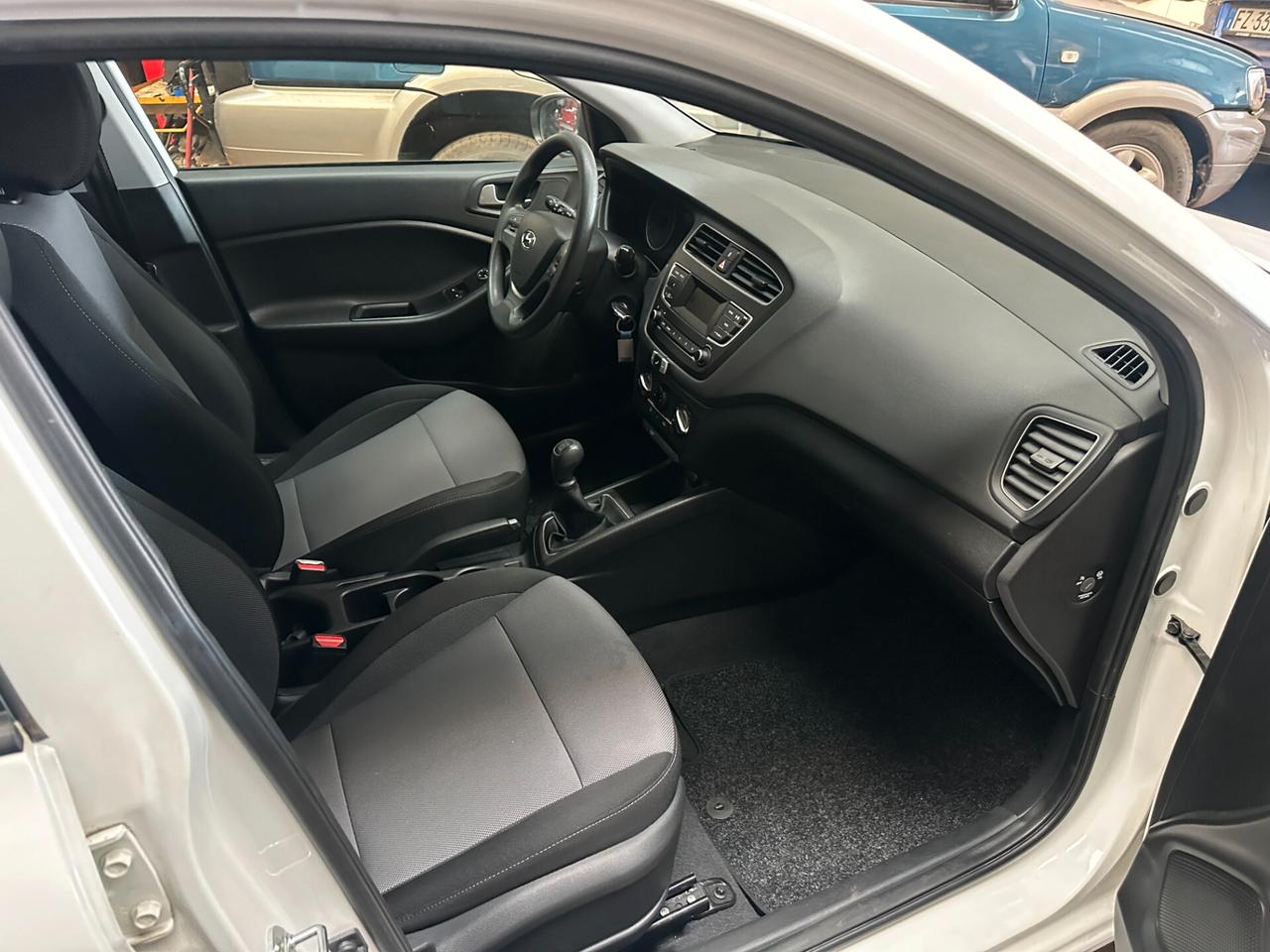 Hyundai i20 1.2 5 porte Econext Connectline