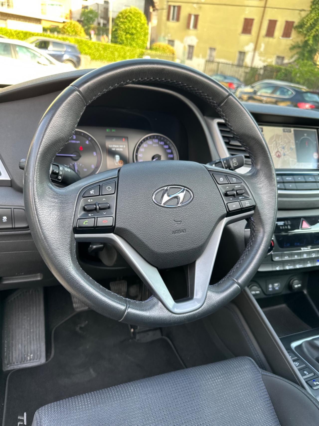 Hyundai TUCSON 1.7 CRDi XPOSSIBILE KMCERT GARANZ UNICOPR