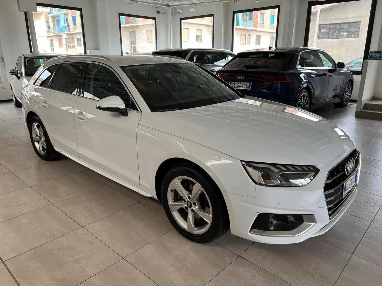 Audi A4 Avant 35 TDI/163 CV S tronic Business Advanced