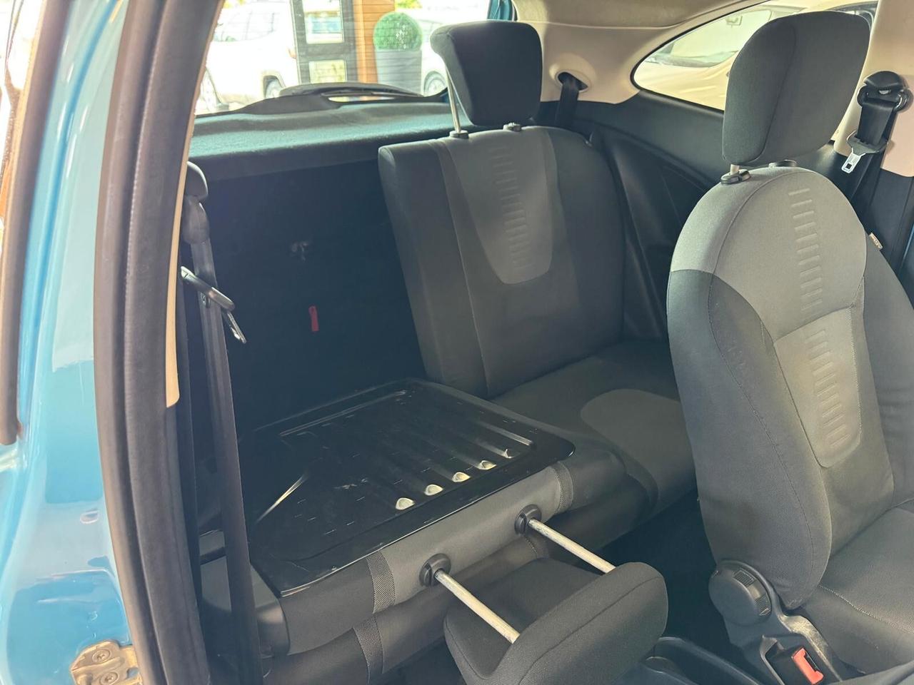 Ford Ka 1.2 BENZ TITANIUM NEOPAT 2009