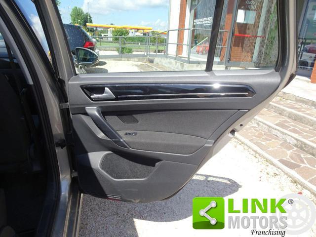 VOLKSWAGEN Golf Sportsvan 1.6 TDI 110CV DSG CINGHIA APPENA SOSTITUITA