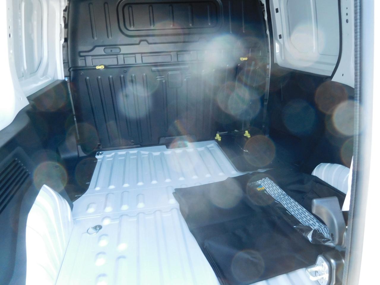 Peugeot Partner BlueHDi 100 S&S PC Furgone 3 Posti