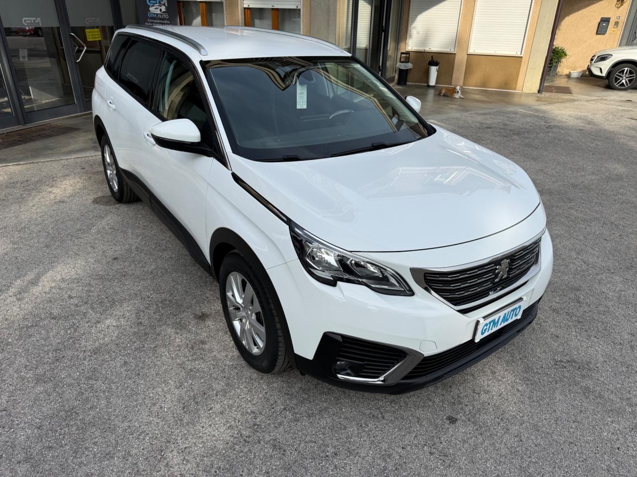 Peugeot 5008 -1.6 Diesel 120 cv-Gancio Traino