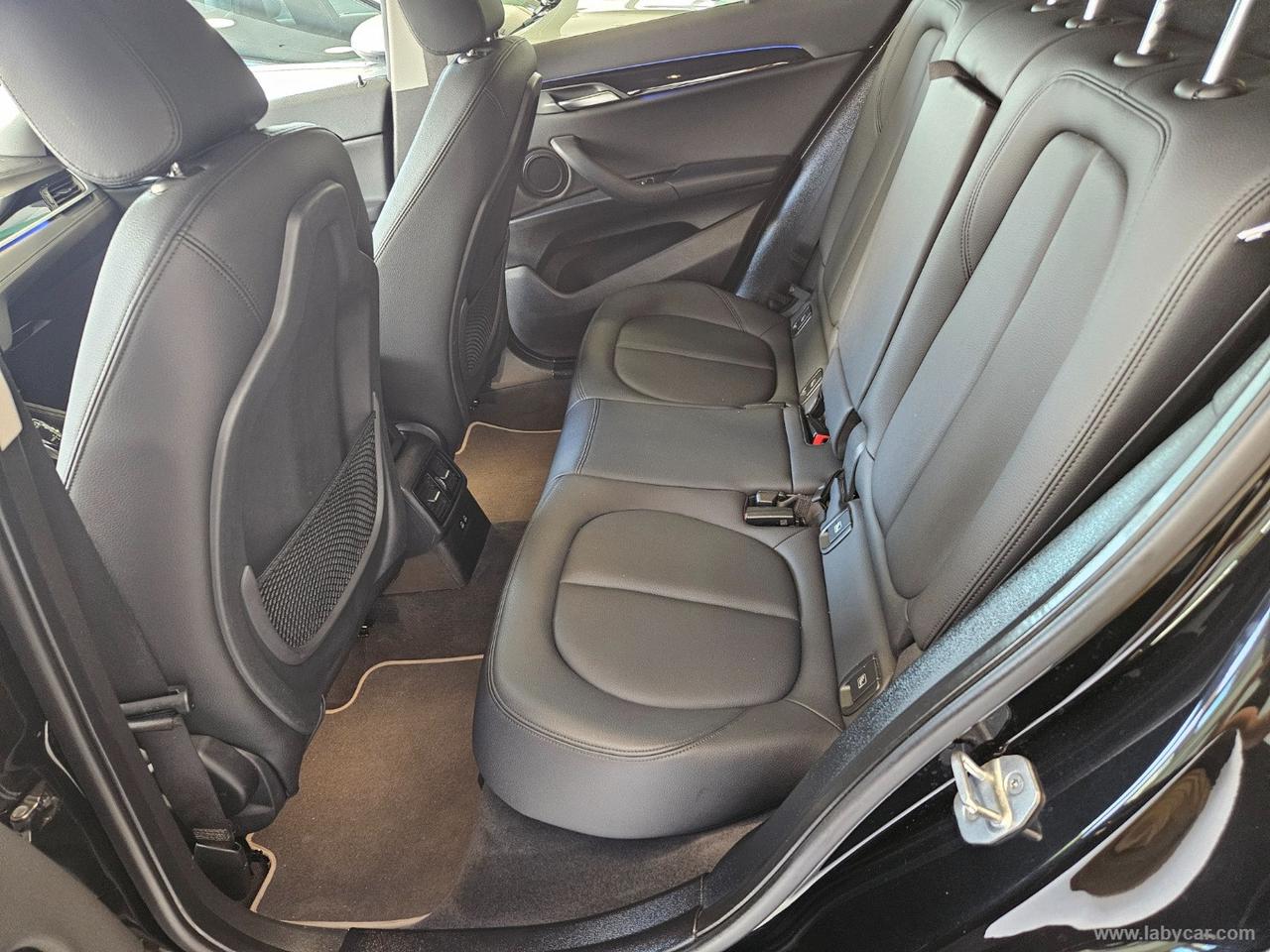 BMW X2 sDrive18d Business-X