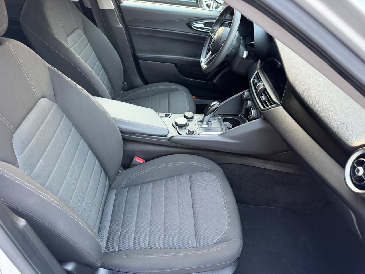 Alfa Romeo Giulia 2.2 Turbodiesel 150 CV AT8 Business