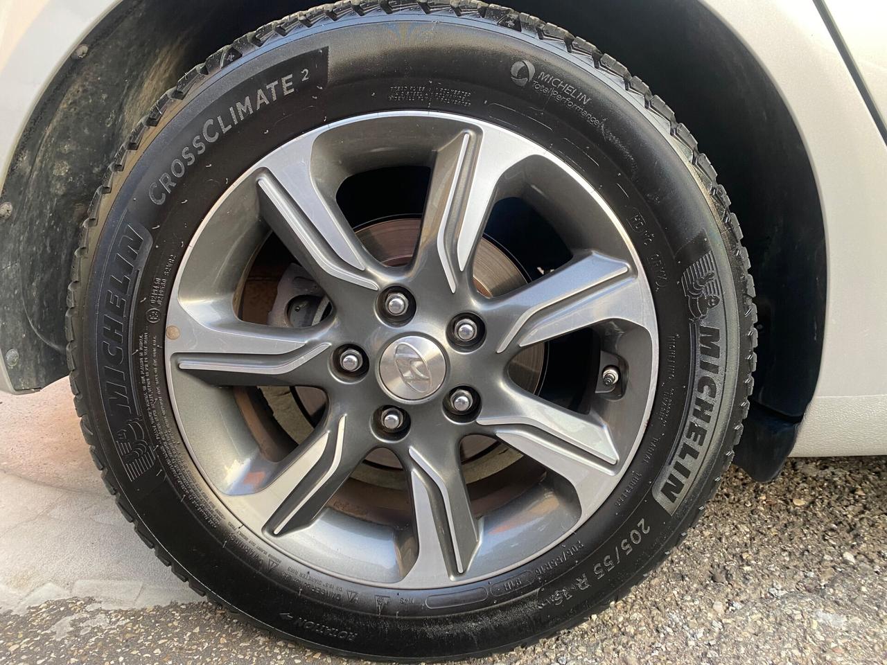 Hyundai iX20 1.4 90 CV Econext Comfort NEOPATENTATI!!!