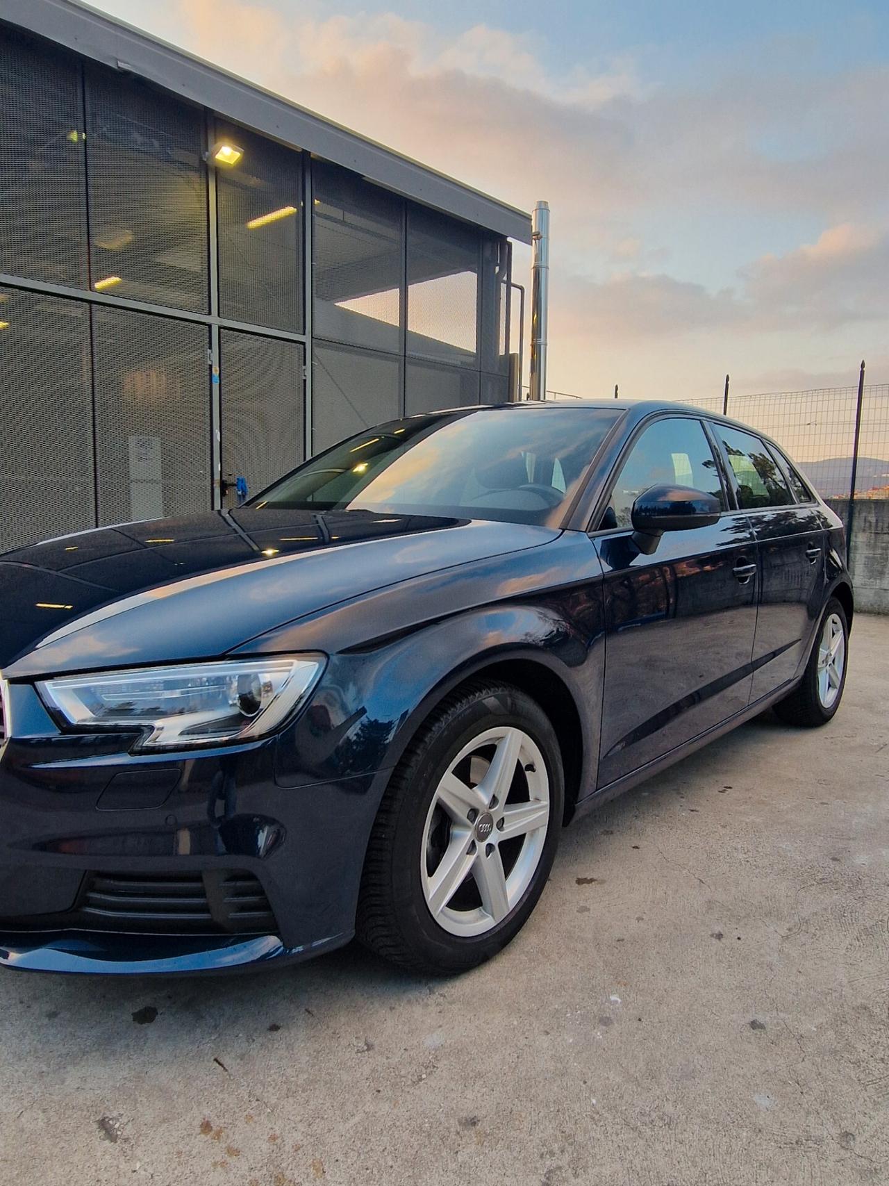 Audi A3 35TFSI 150CV 2019 - Garanzia 12 Mesi