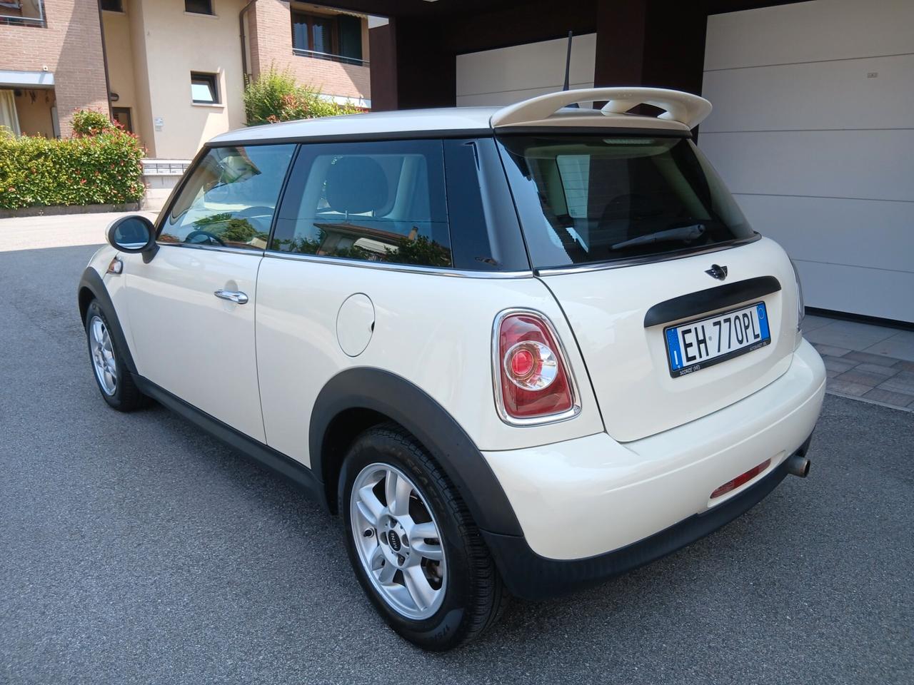 Mini Mini 1.6 16V One adatta per neo patentati