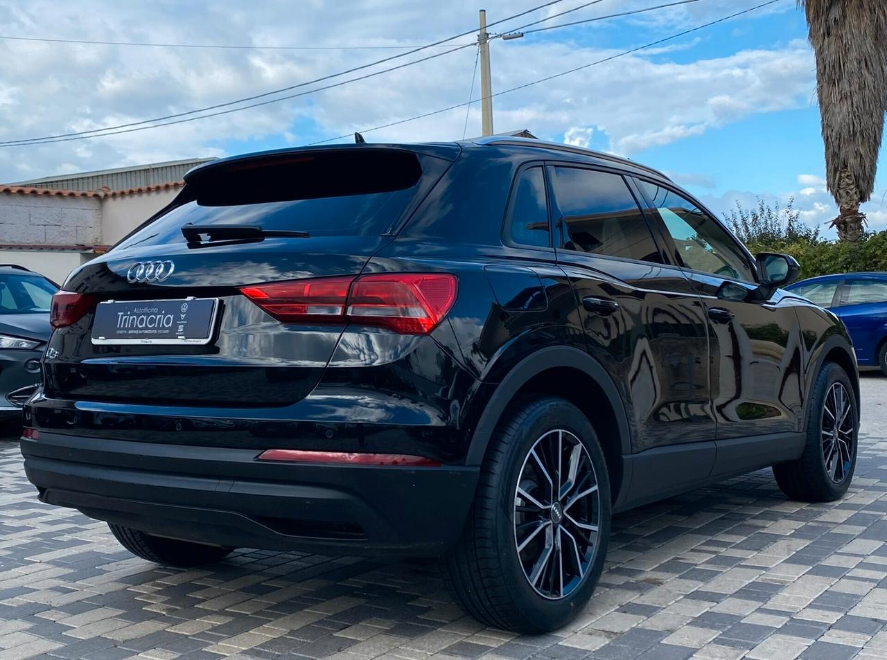 Audi Q3 Business 2.0 TDI 150CV s-tronic 35