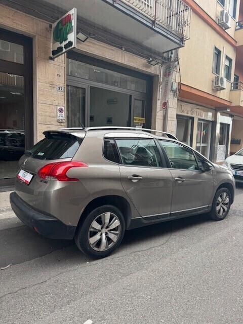 Peugeot 2008 1.6 HDi -Turbo Diesel - 2015