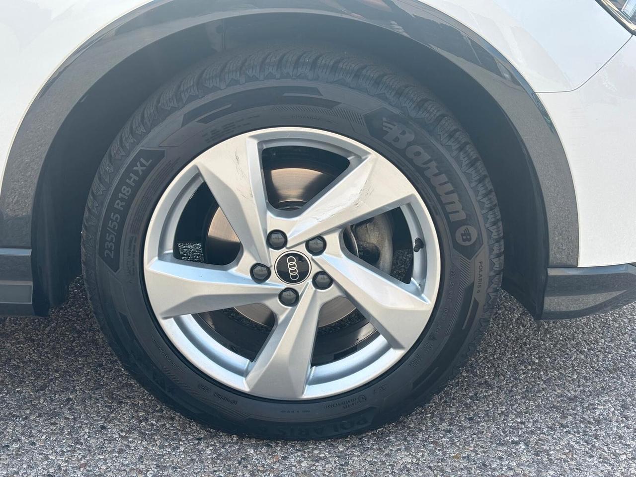 Audi Q3 35 TDI S tronic Business Advanced