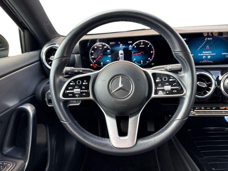 Mercedes-Benz Classe A A 180 d Sport auto