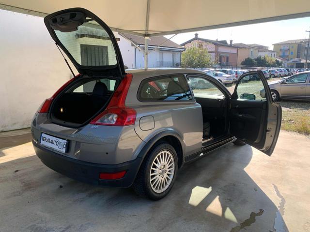 VOLVO C30 1.6 DIESEL FARI FENDINEBBIA IN PRONTA CONSEGNA