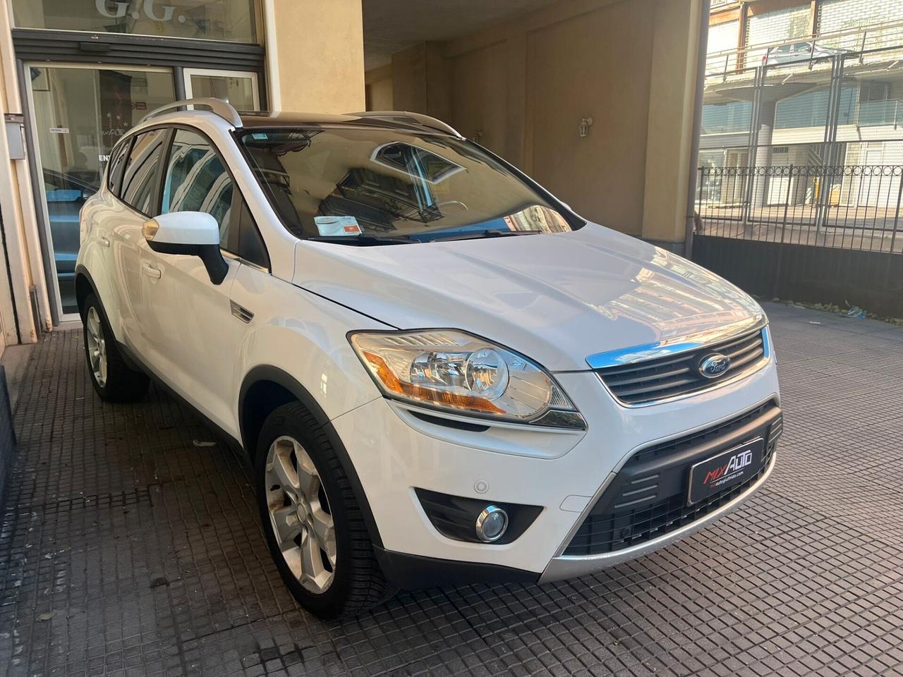 Ford Kuga 2.0 TDCi 136 CV 4WD Titanium DPF