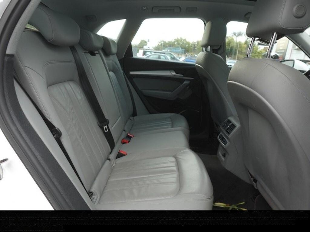 AUDI Q5 40 TDI 204CV S-TRONIC QUATTRO BUSINESS ADVANCED ( FARI LED - VIRTUAL COCKPIT - TETTO PANORAMICO APR. - CLIMA TRIZONA - NAVI - PDC - CERCHI 18 )