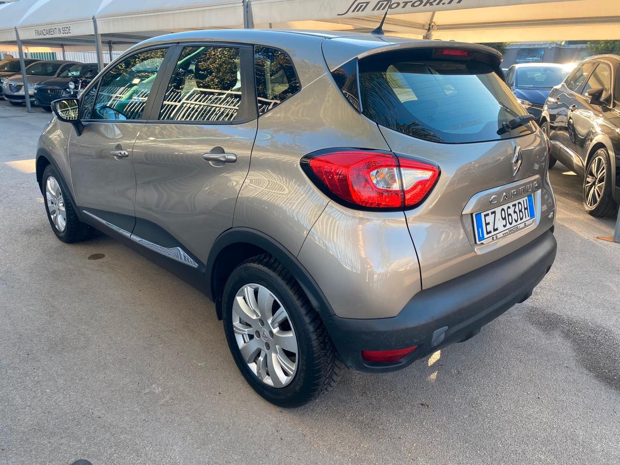 RENAULT CAPTUR 1.5DCI 90CV Energy R-Link 04/2015