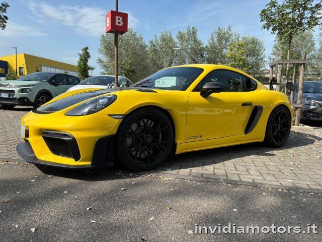 PORSCHE 718 GT4 RS Pack Weissach