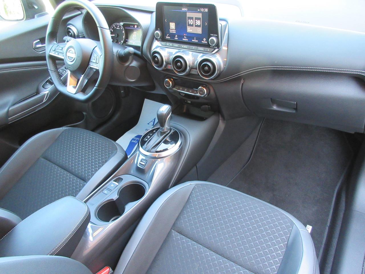 Nissan Juke 1.0 dig-t N-Connecta 114cv dct