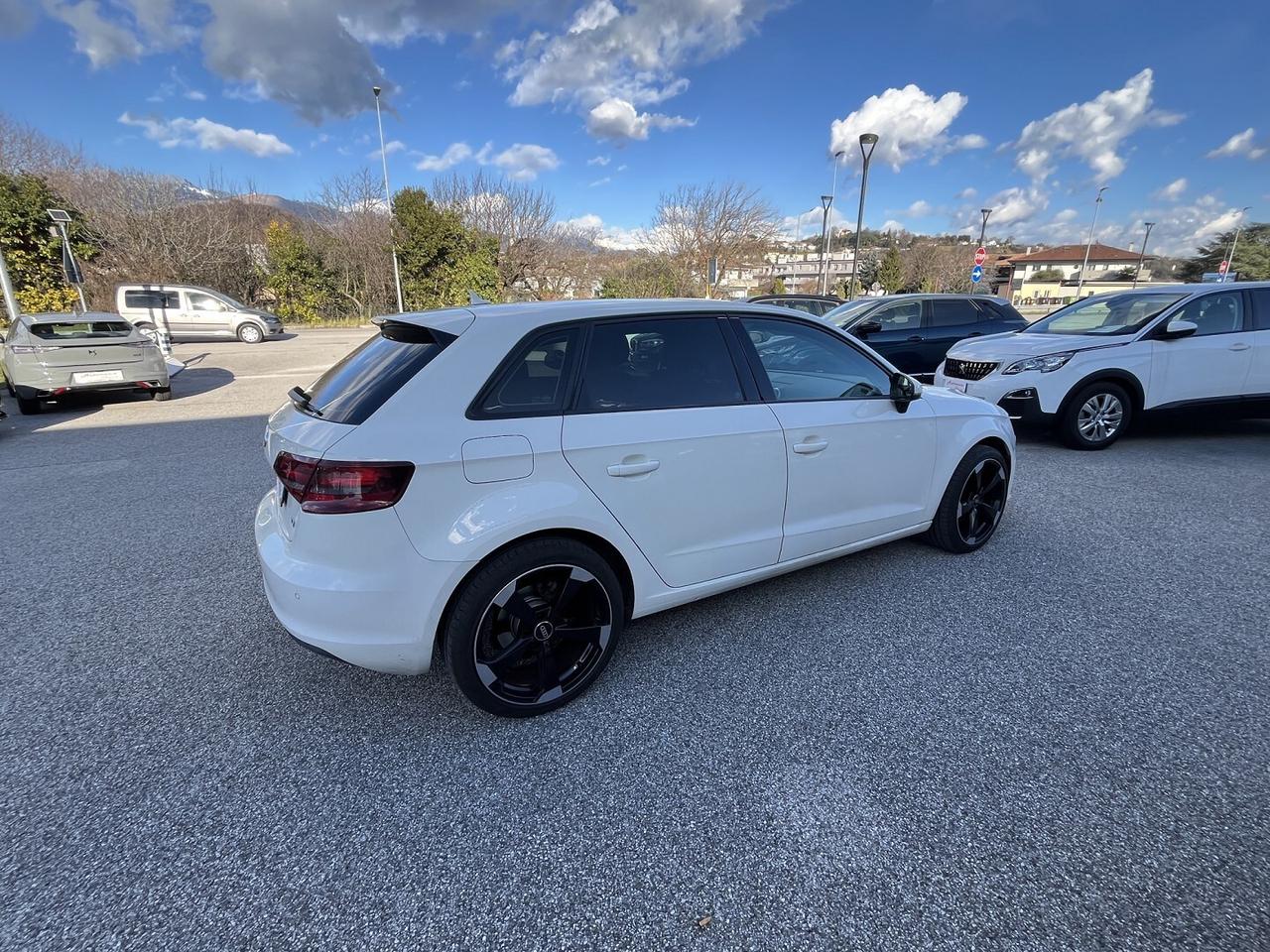 AUDI A3 SPORT.B. 1600 TDI 105 CV