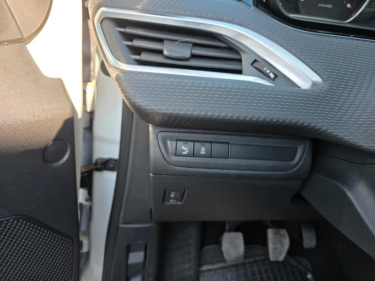 Peugeot 208 BlueHDi 75 5 porte Allure
